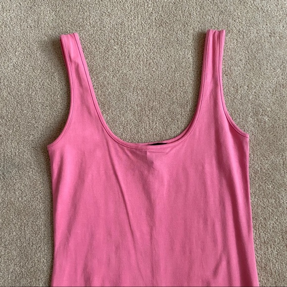 ✨ Pink Body Con Dress - Picture 4 of 7